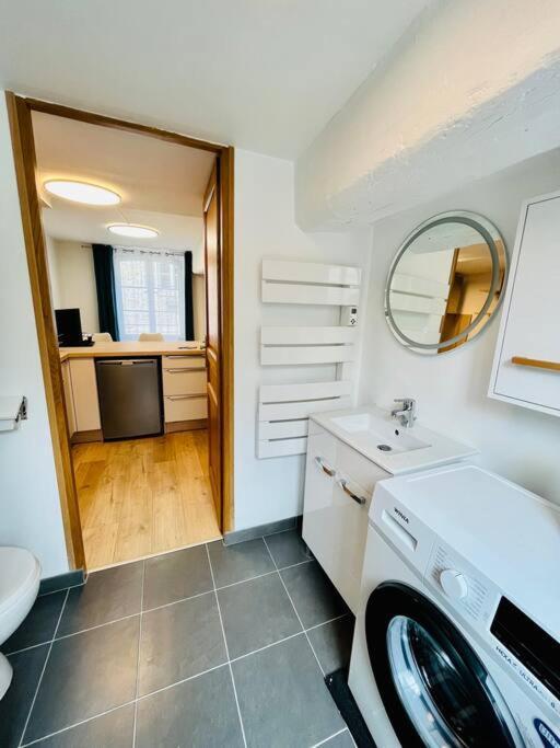 דירות סנליס Stylish Studio In The Center Of Senlis מראה חיצוני תמונה